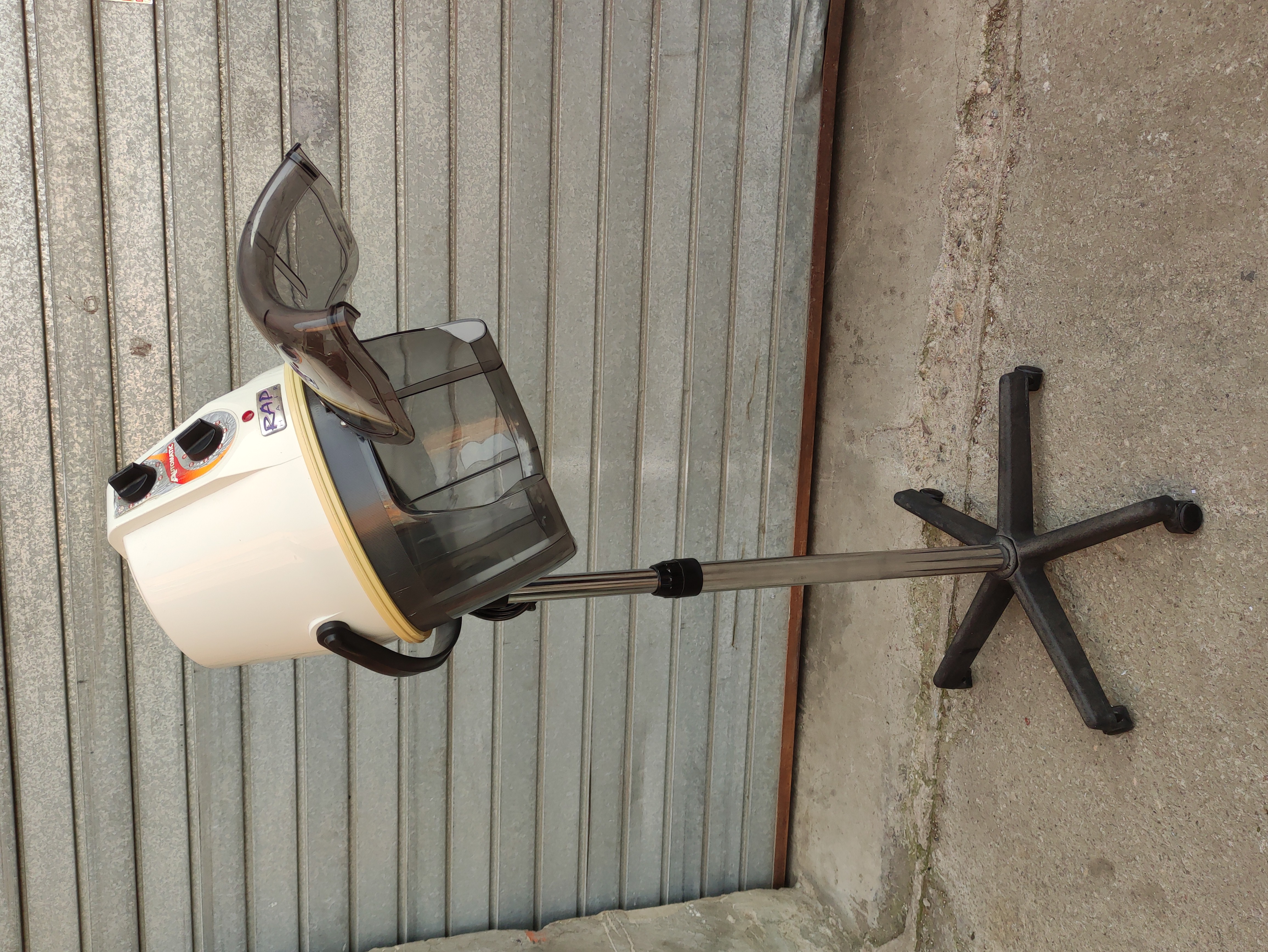 secador pelo peluqueria _pie ruedas altreg 130-154 1u